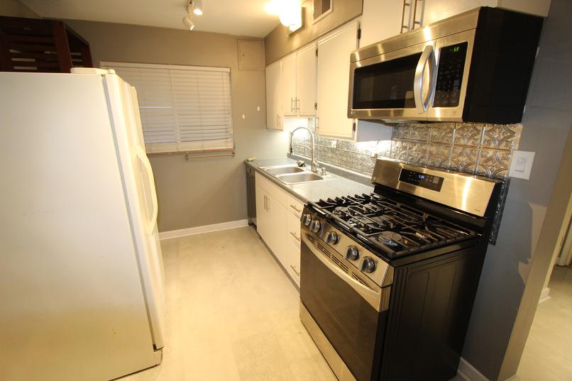 PITTSBURGH LUXURY APARTMENTS