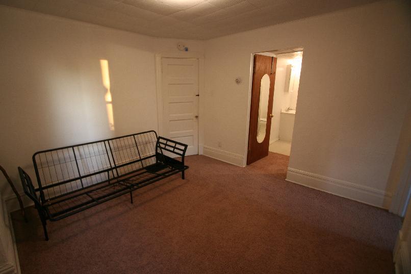 1 BEDROOM APARTMENT NEAR PITTSBURGH CASINO